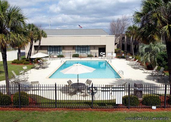 Clarion Inn & Suites Dothan South Удобства фото