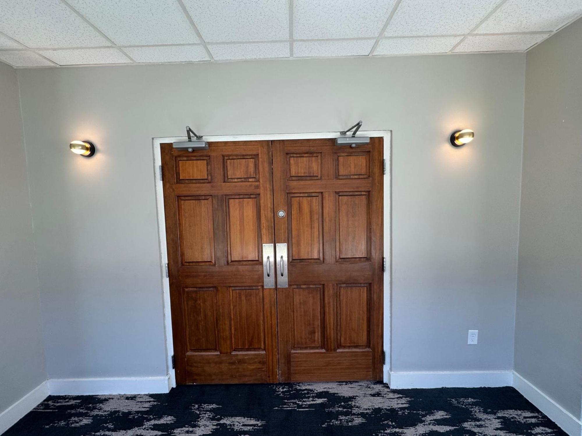 Clarion Inn & Suites Dothan South Экстерьер фото